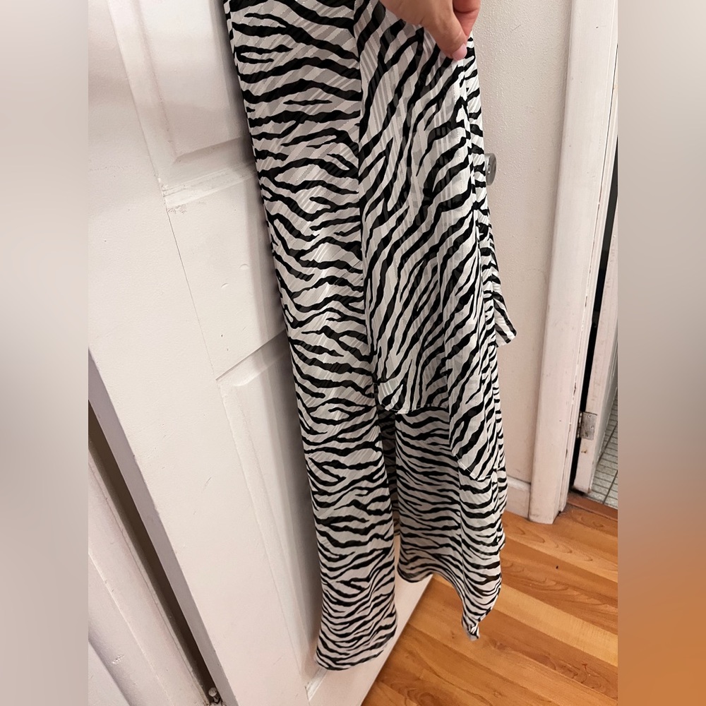 Maje Rachelle Shirred Zebra-Print Jacquard Maxi Dress Size 36 or S - Picture 4 of 16